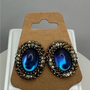 Vintage Inspired Blue Oval Cabochon Earrings NWOT